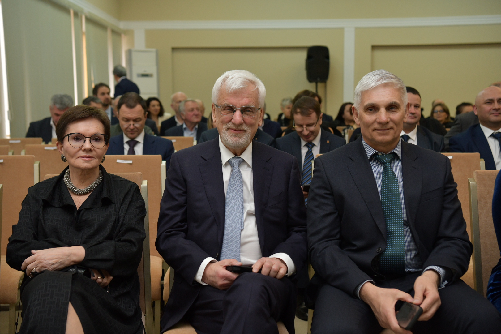 Руководители ФБК приняли участие в праздновании 35летия Банка Абхазии.jpg